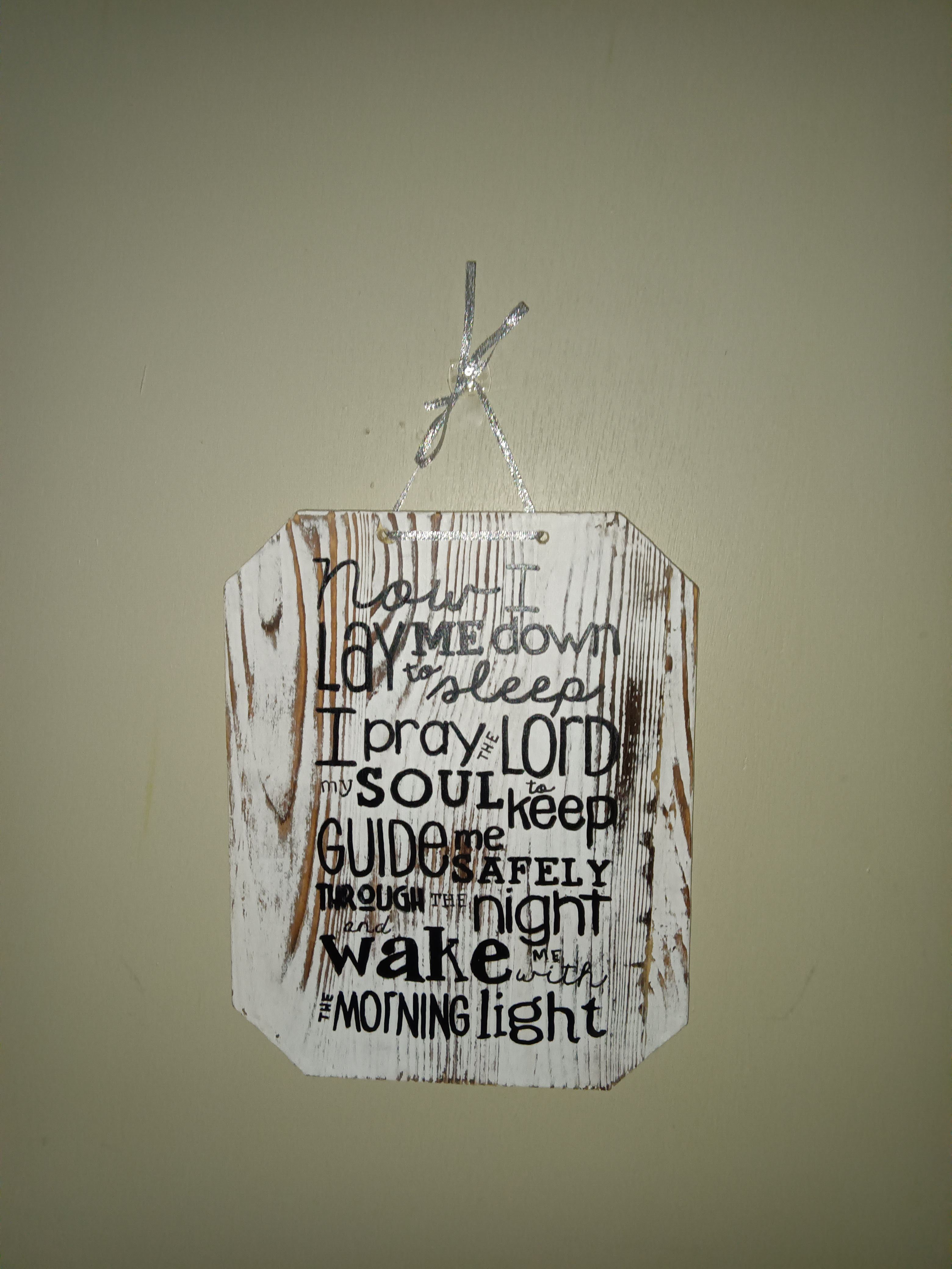 Wooden Prayer Wall Sign with Inspirational Nighttime Prayer