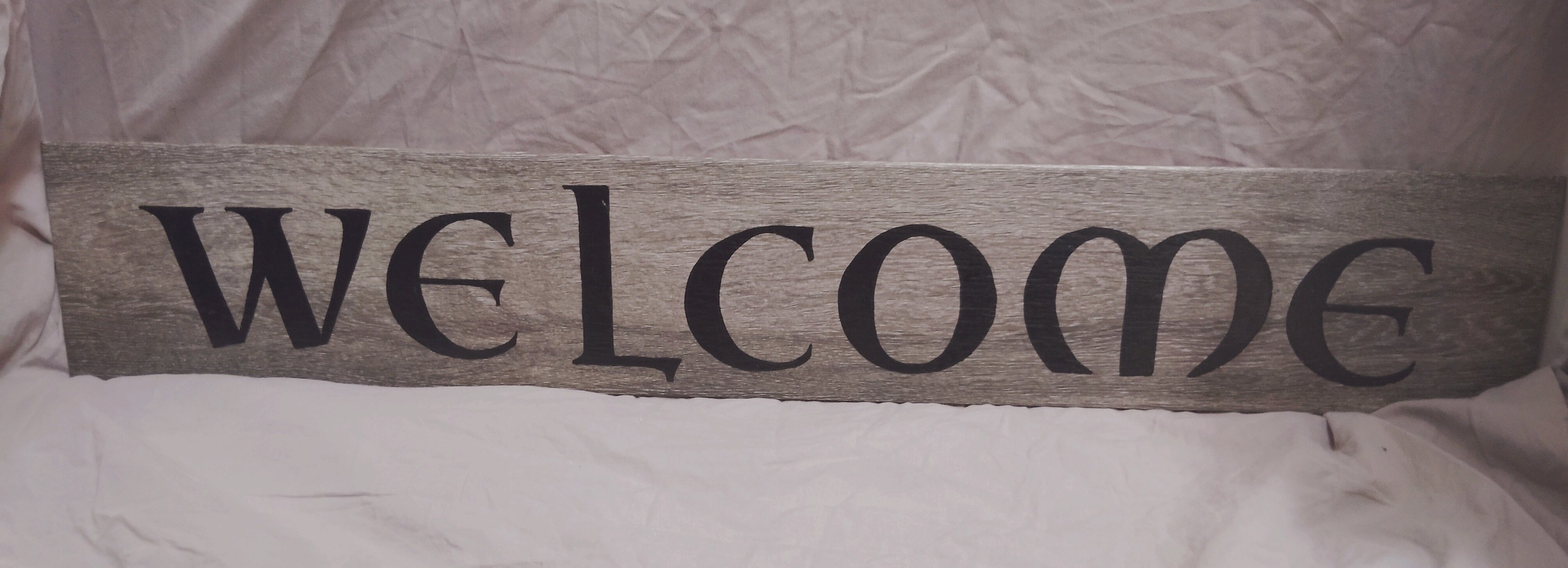 2 ft Unical Antique Font Tile Welcome Sign