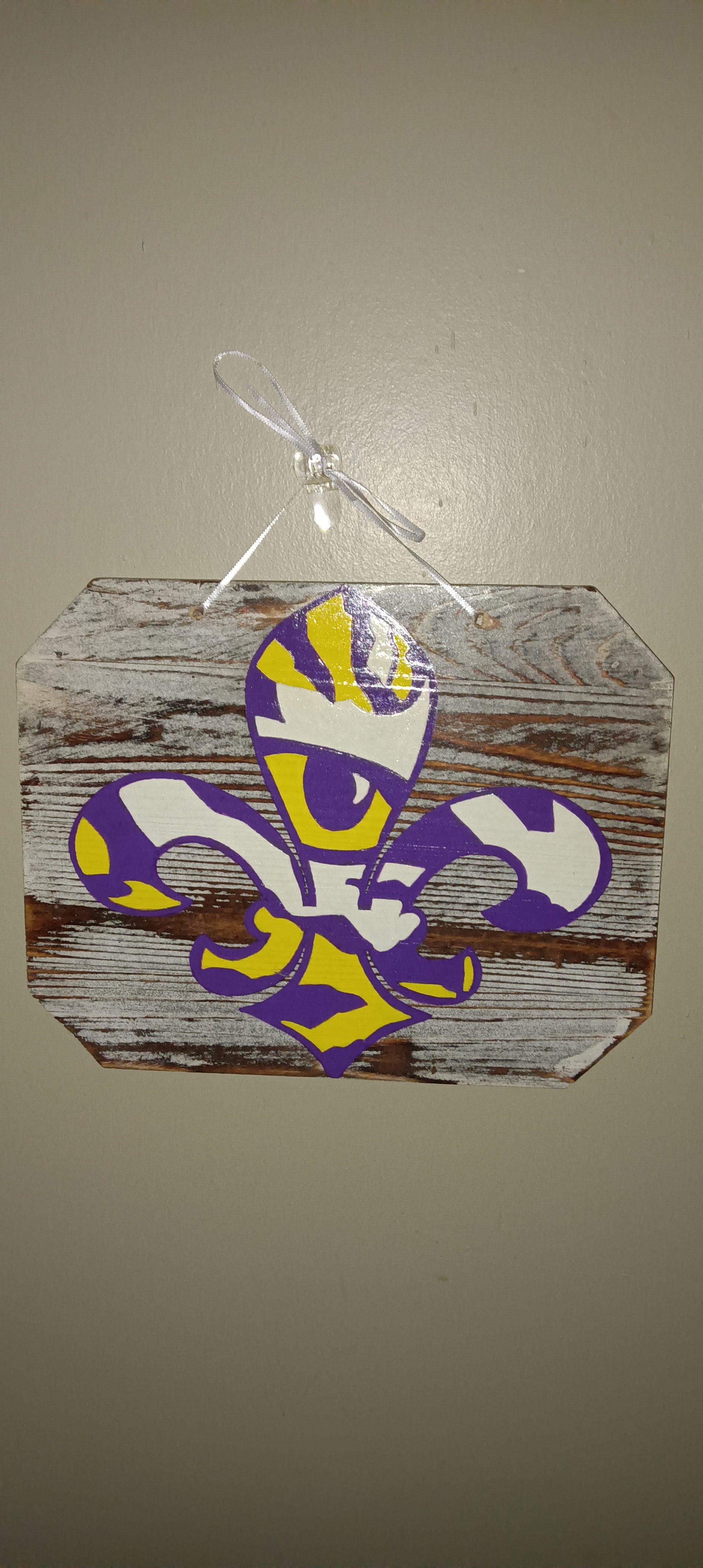 Wooden Wall Plaque with Purple and Yellow Fleur-de-Lis Design