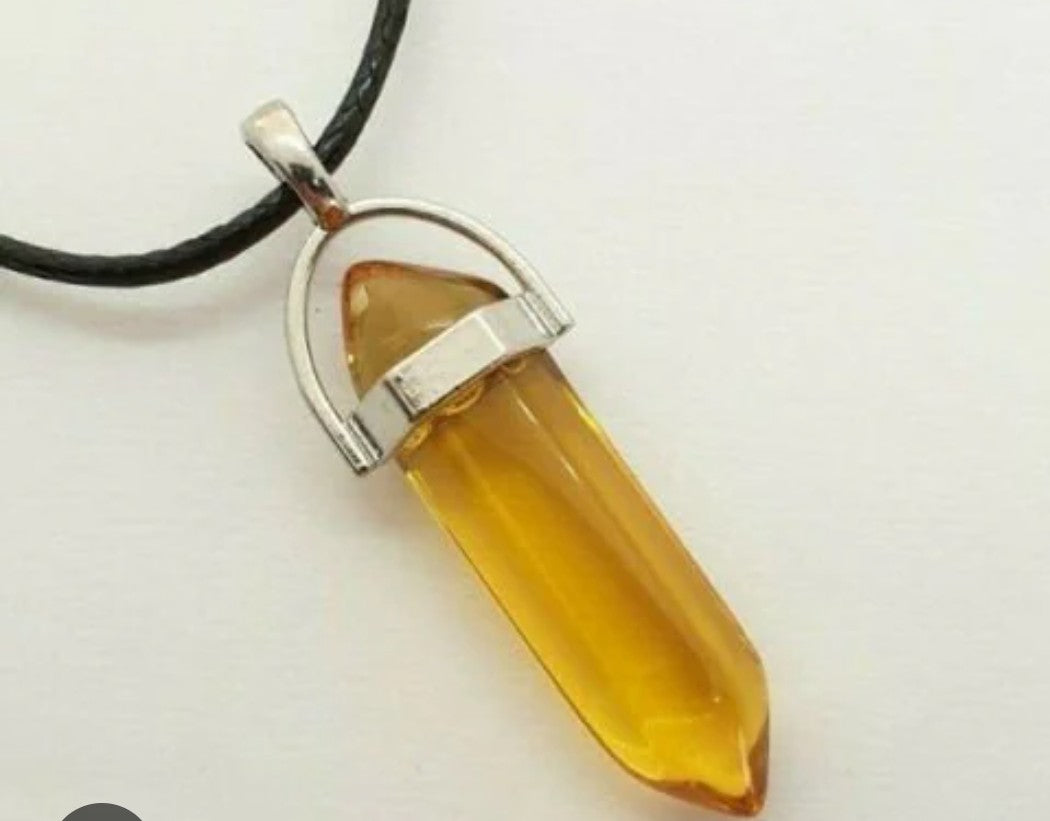 Golden Crystal Point Pendant Necklace – Unlock New Possibilities Now