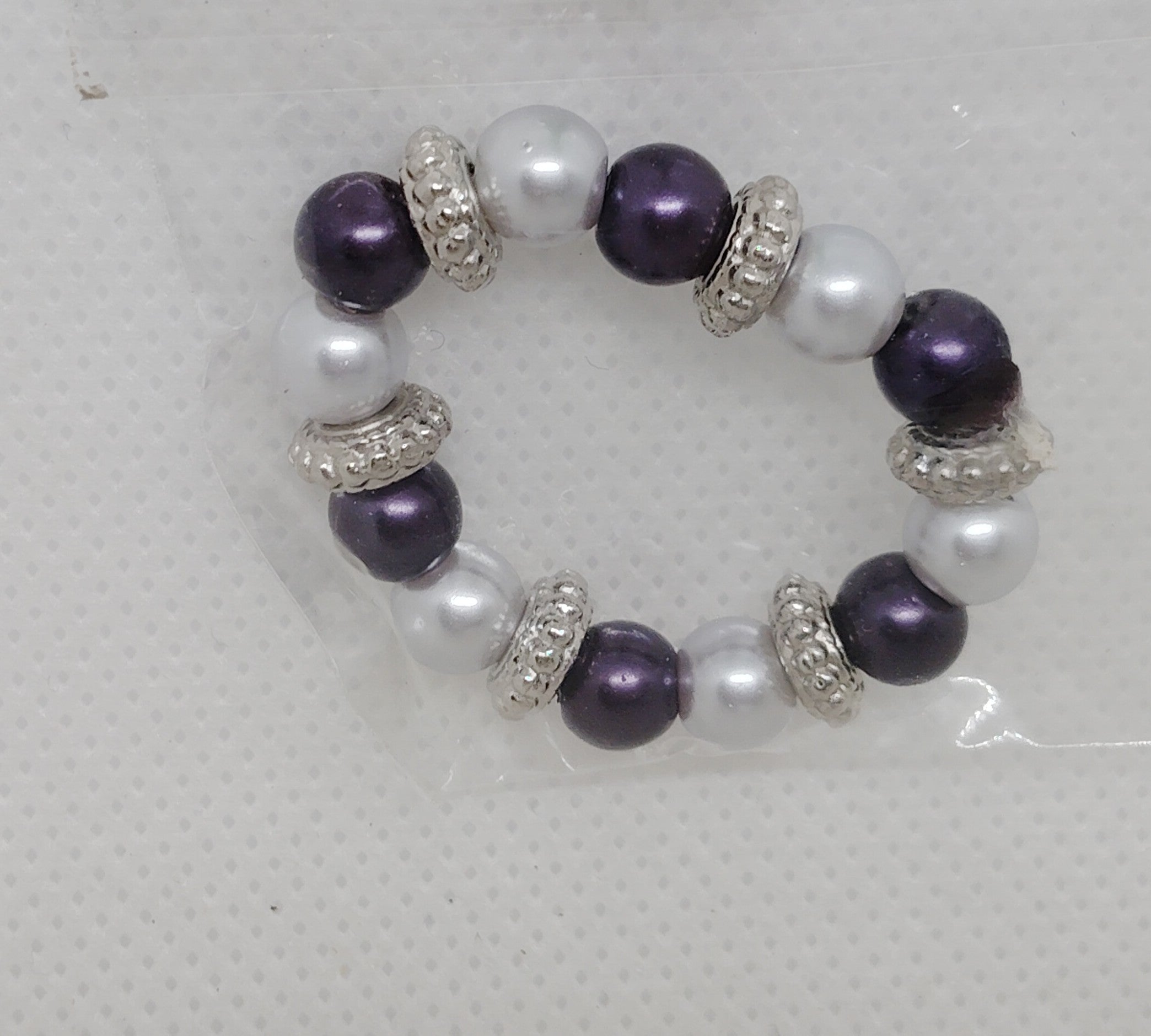 Chic Baby Bracelet with Free Earrings – Elegant Beaded Gift Set!
