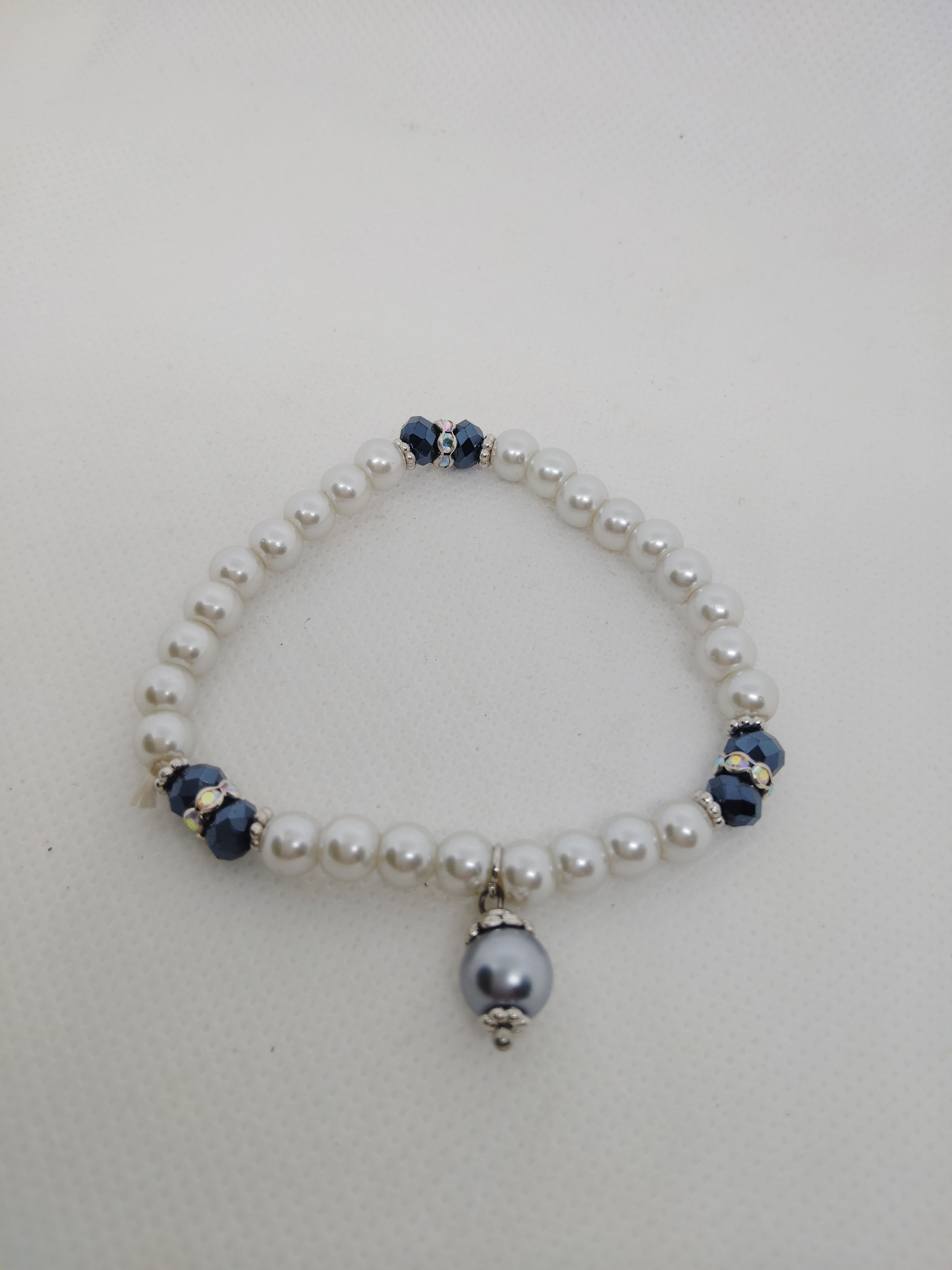 Pearl and Navy Beaded Stretch Bracelet with Dangle Charm
