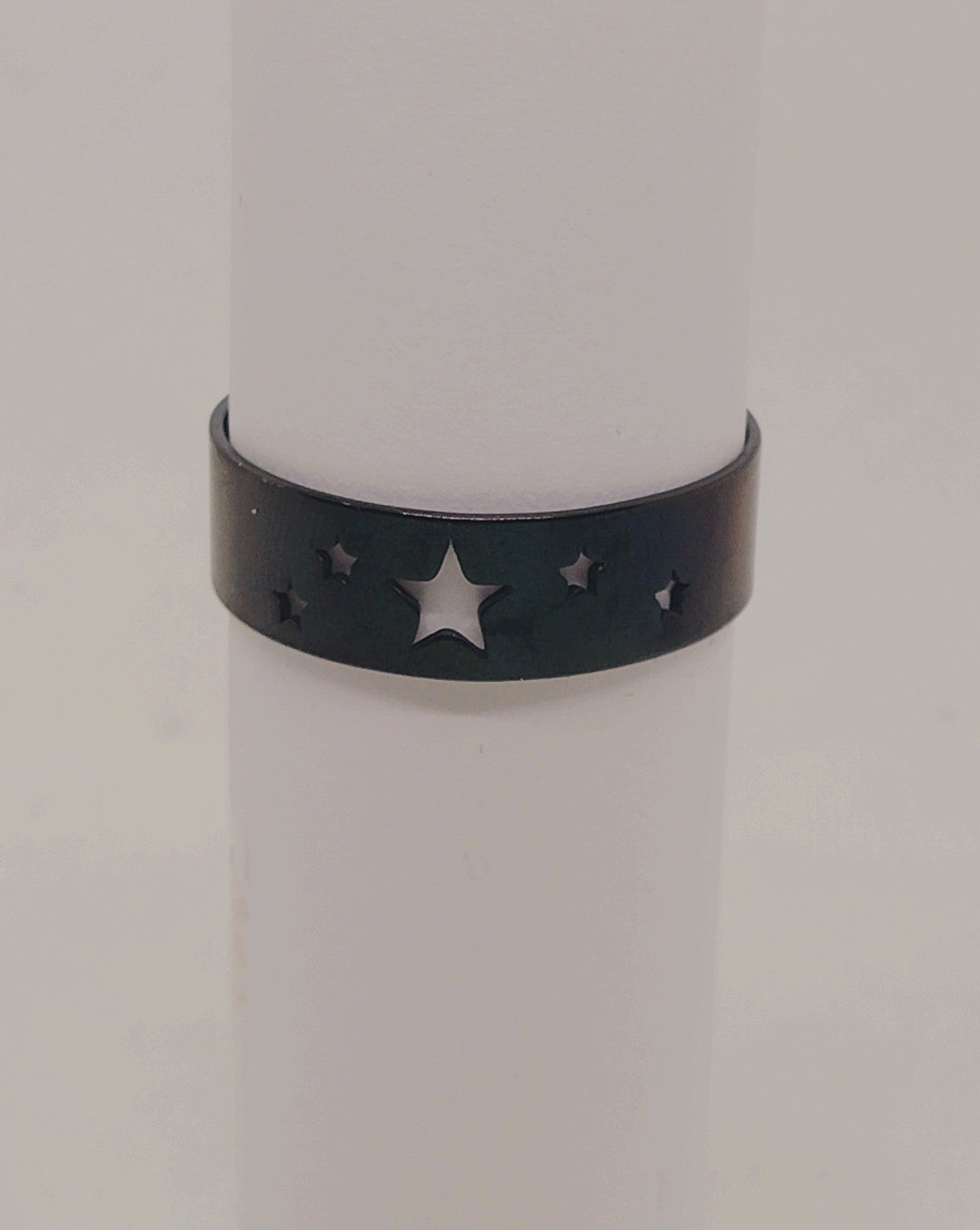 Black Stainless Steel Star Pattern Ring - Men's Size 12