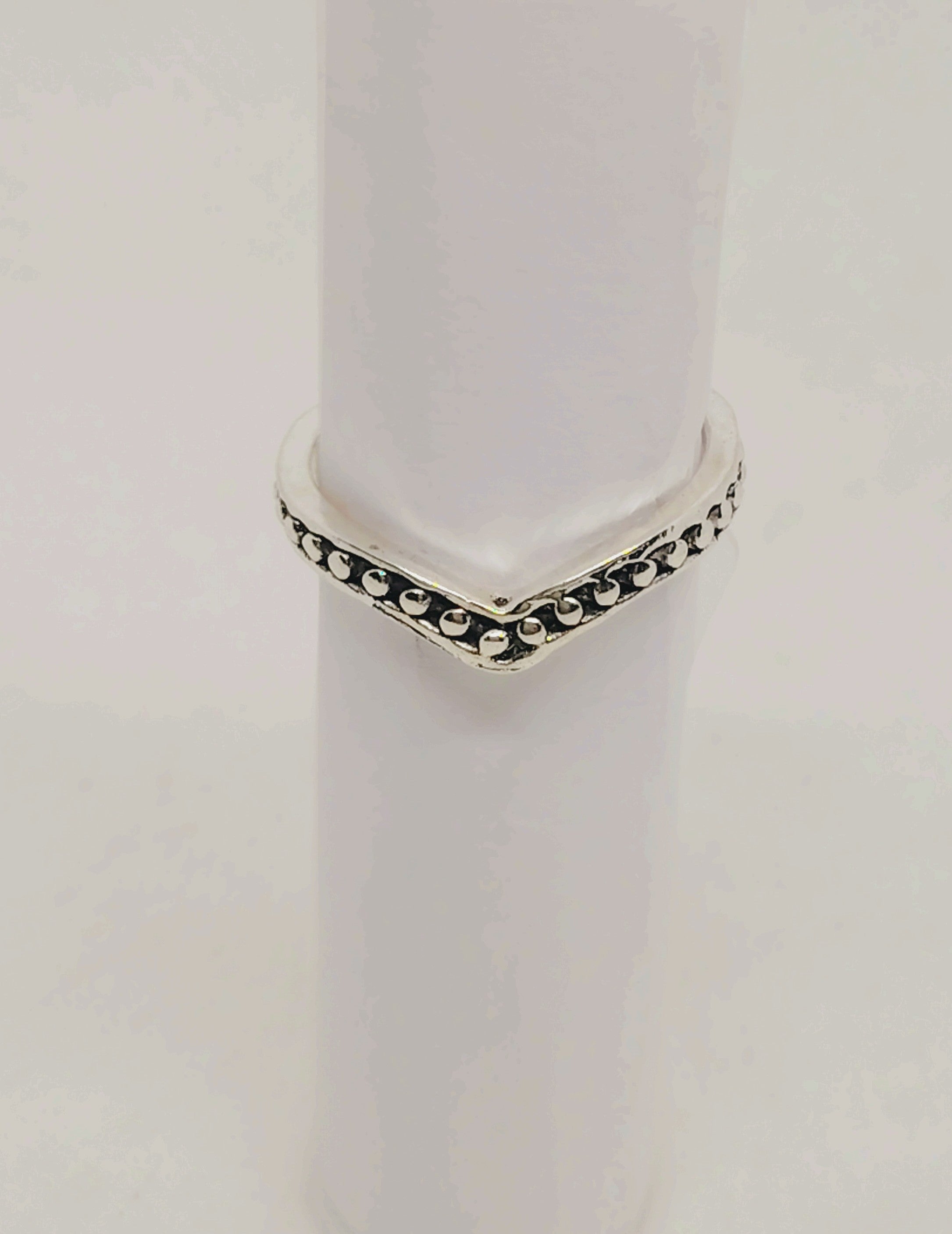 Sterling Silver Chevron Stacking Ring – Chic & Versatile Everyday Accessory size 6