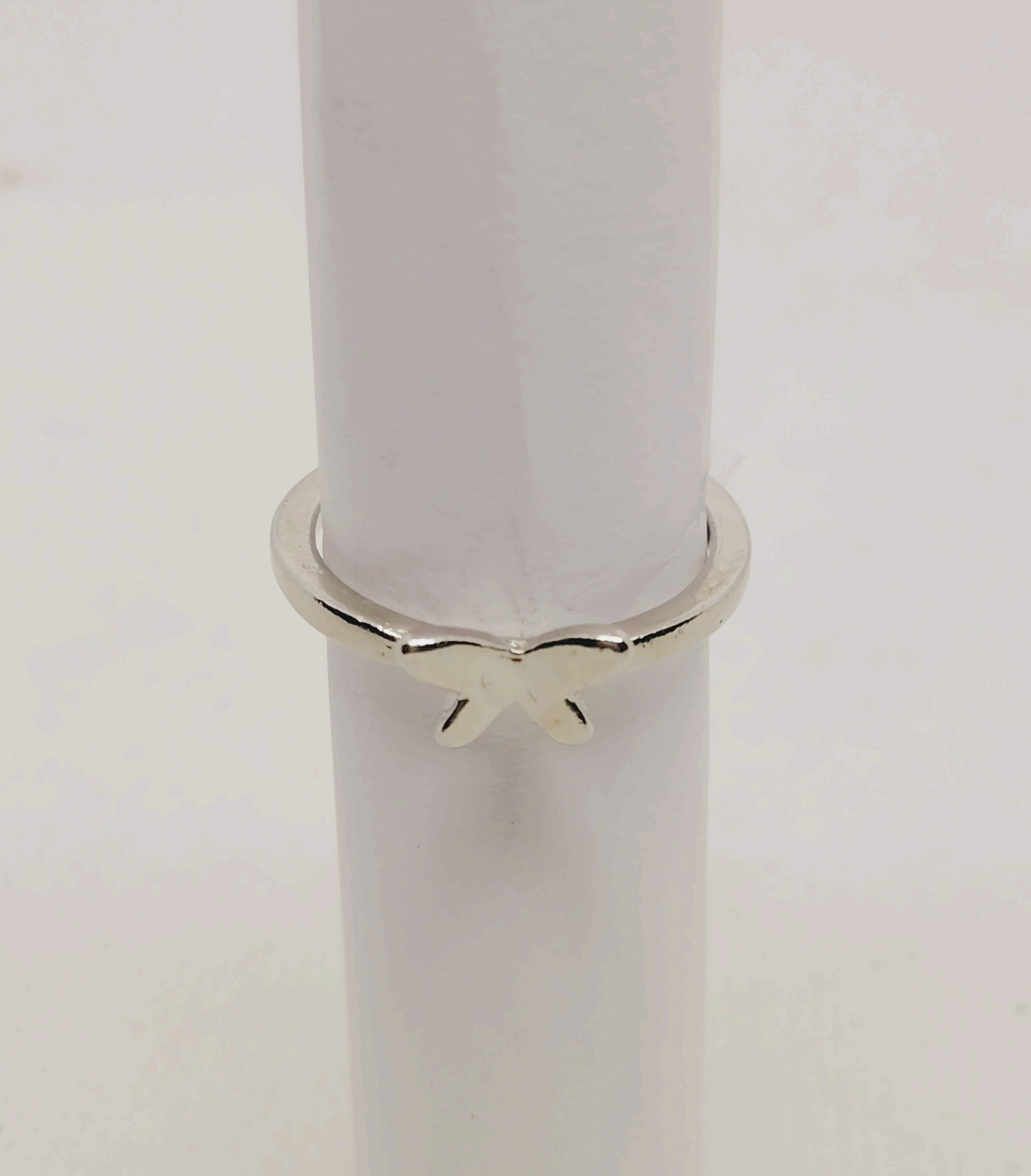 Delicate Minimalist Butterfly Ring – Silver-Tone Elegance size 6