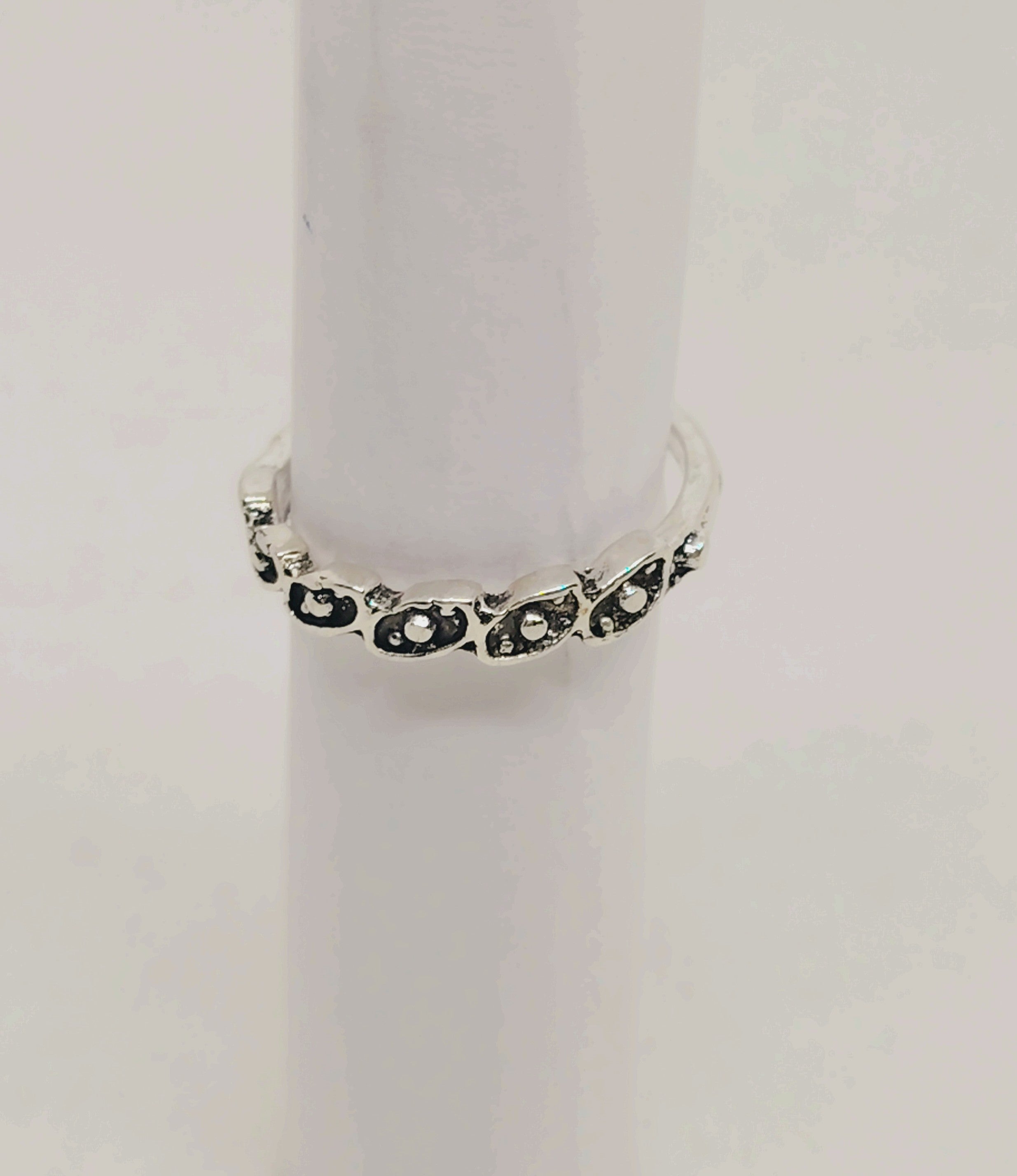 Chic Silver Band Ring with Marquise Accents Size 6